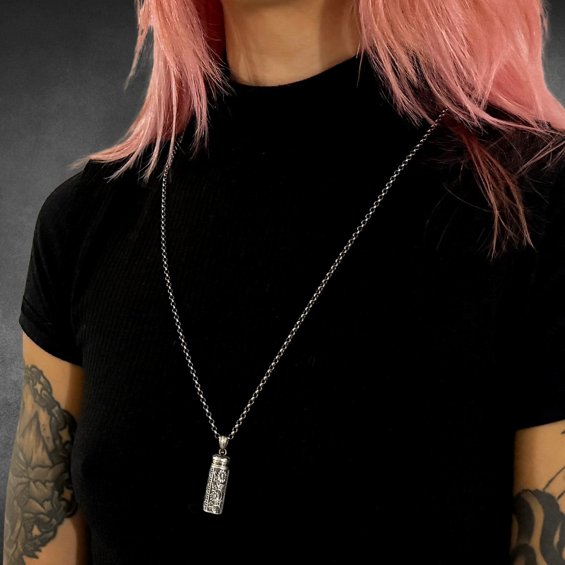 ANTIDOTE (NOT INCLUDED) worn by tattooed model 